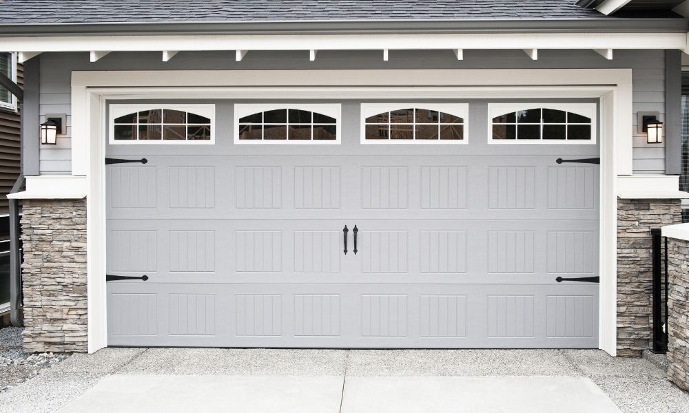A Guide To the Different Types of Garage Doors
