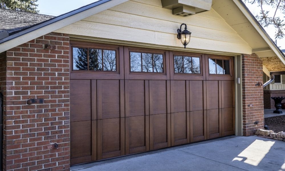 Choosing the Right Garage Door Material for You