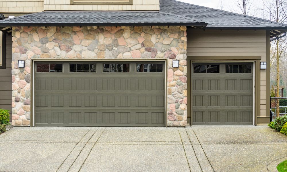 How To Prepare for Commercial Garage Door Installation