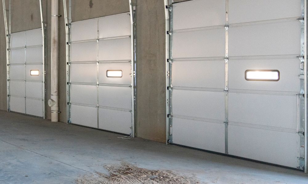 5 Industries That Can Benefit From Overhead Garage Doors